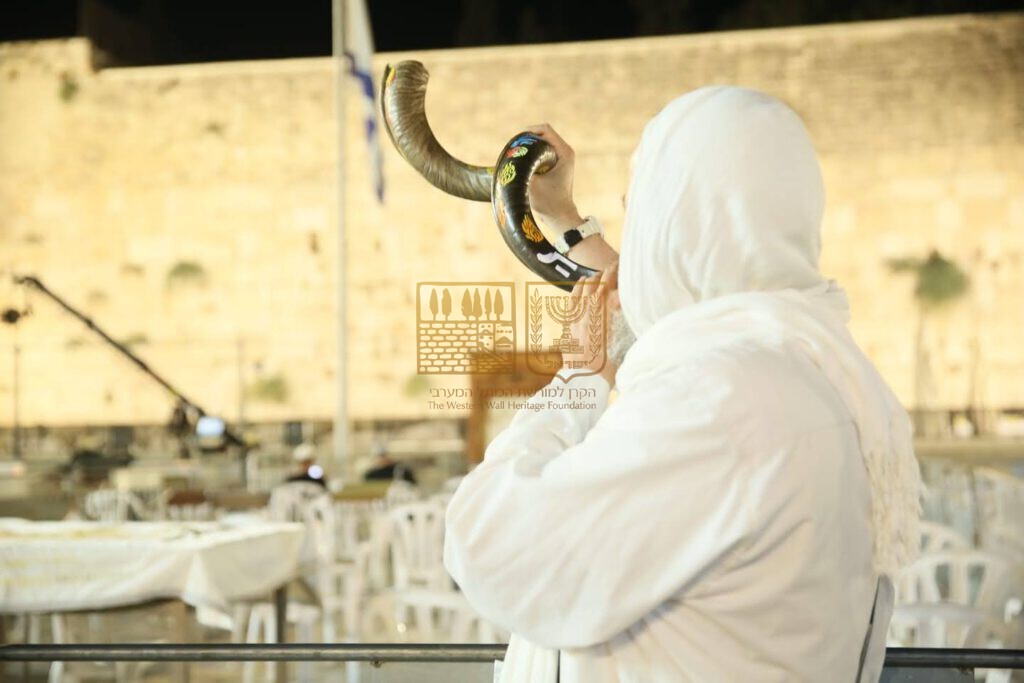 בכותל קורונה