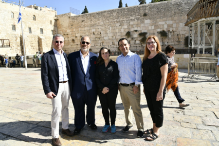 שרת החוץ של קנדה גב' כריסטיה פרילנד בכותל המערבי