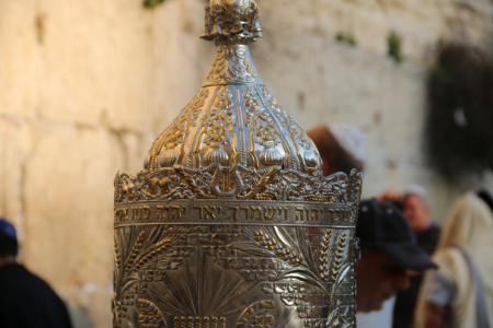 צום תענית אסתר בכותל המערבי