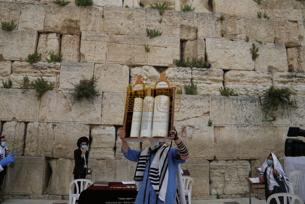 הגבהה לספר תורה