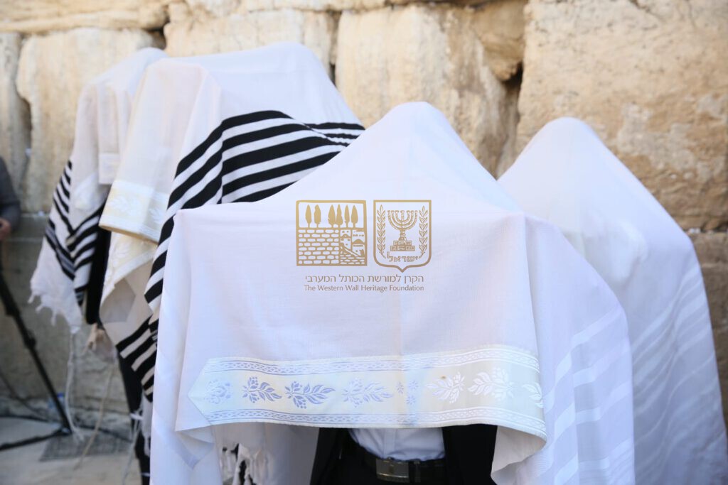 WhatsApp Image    at