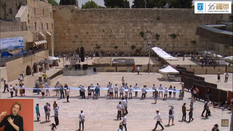 WhatsApp Image    at