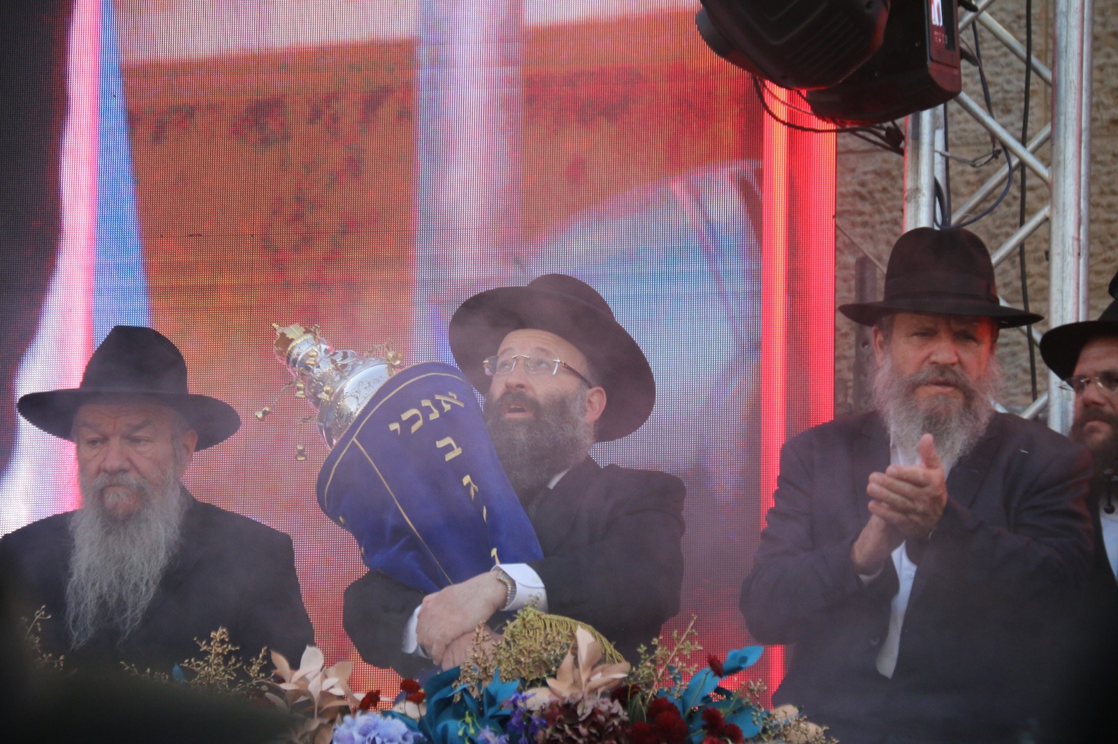 Jewish community center celebrates dedication of its first Torah scroll
