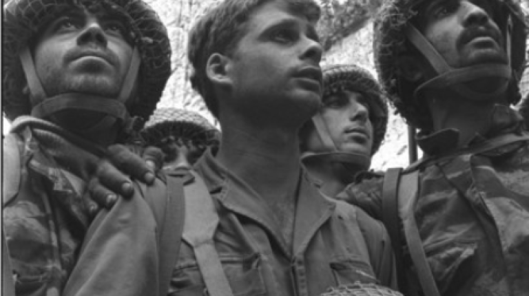 ביקור  'הצנחנים המפורסמים' בכותל המערבי לרגל הוצאת ספר הילדים: 'אריות על הגבעה'