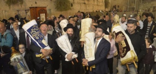 כמליון וחצי אנשים ביקרו בכותל המערבי בחודש האחרון