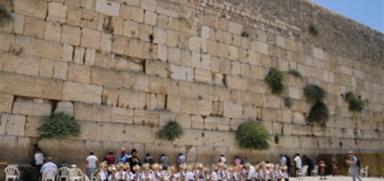 מסיבת סידור לכיתה א מבית הספר ישועת התורה מפתח תקווה