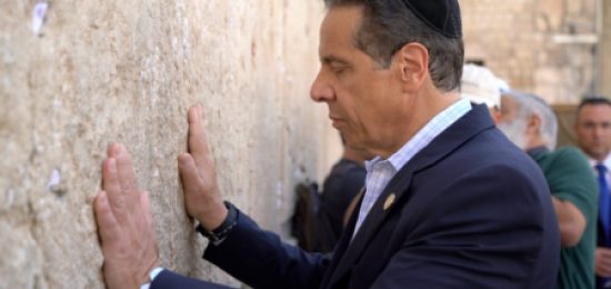 מושל מדינת ניו יורק בביקור בכותל המערבי