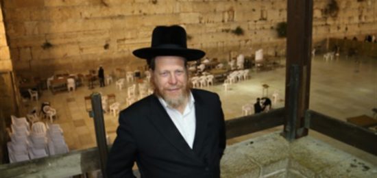 הרב עידו ובר בכותל המערבי ראש חודש אייר