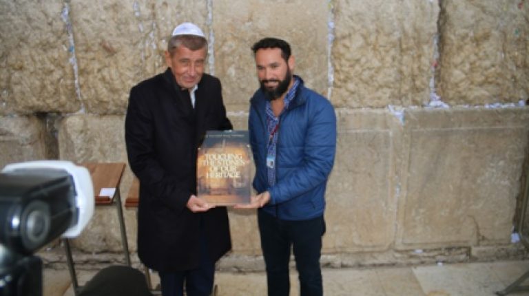 ביקור משלחת ראש ממשלת צ'כיה בכותל המערבי