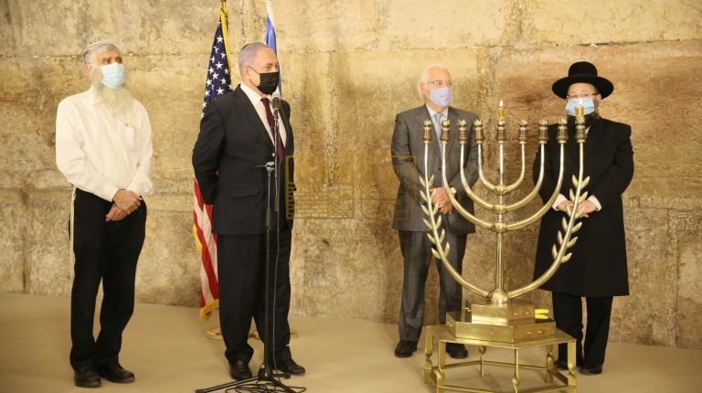 ראש הממשלה בנימין נתניהו בהדלקת נרות חנוכה בקשת וילסון