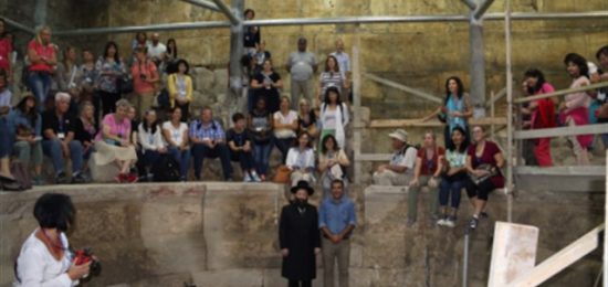 נשותדיפלומטיםמכלהעולםבביקורבכותלהמערבי