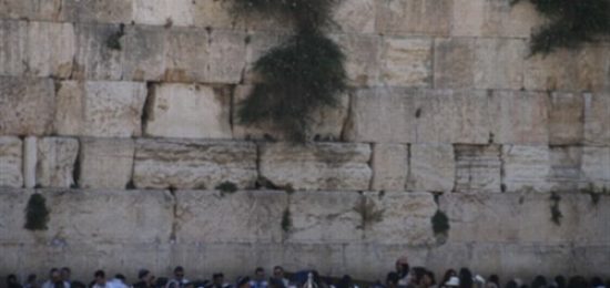 ראש חודש חשון בכותל המערבי.  חודש טוב!