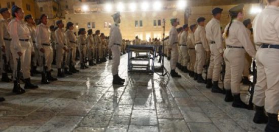 טקס השבעה למערך ההגנה האוירי ברחבת הכותל המערבי