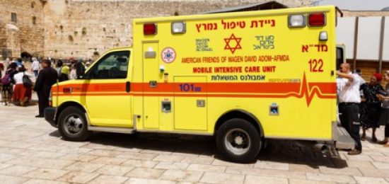 אמבולנס המשאלות בכותל המערבי