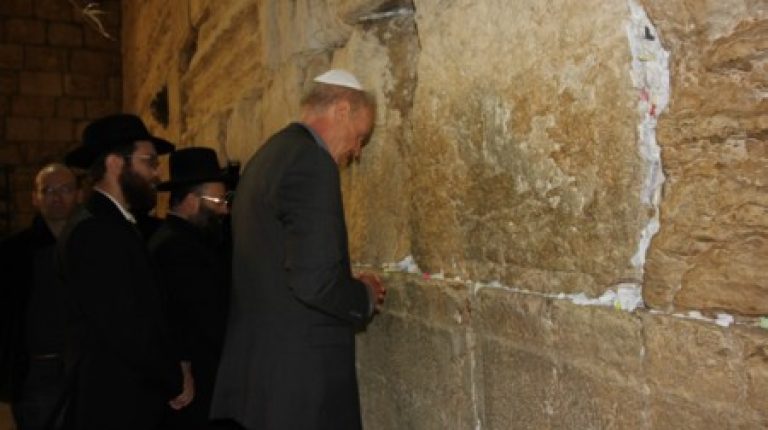 ביקור מושל מדינת אילנוי בכותל המערבי
