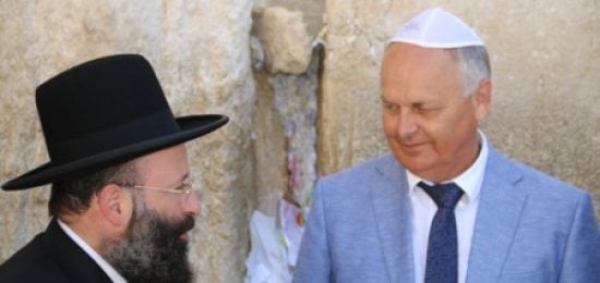 ראש עיריית ברדיטשוב (אוקראינה)  בביקור בכותל המערבי