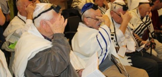 בר ובת מצווה לניצולי שואה מקרית שמונה וחיפה
