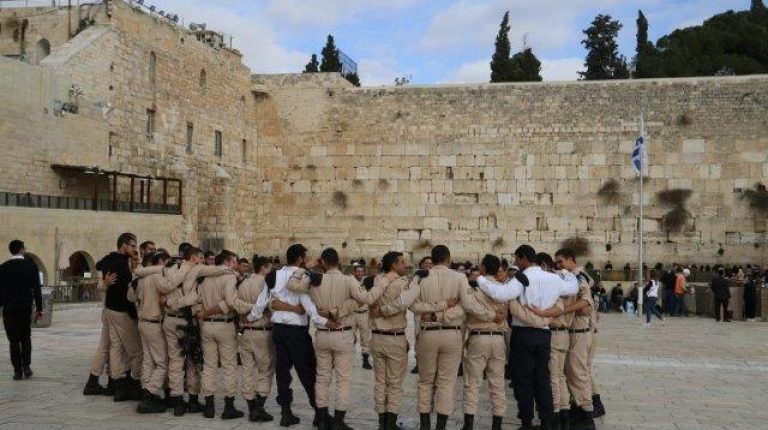חיילייחידהסיירתבזקמאשדודבכותלהמערבי