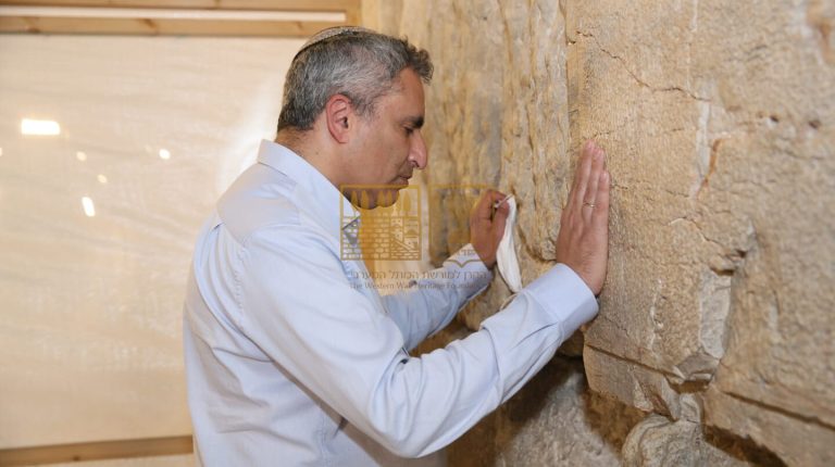 WhatsApp Image    at