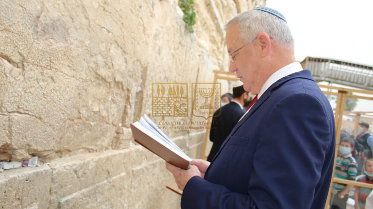 WhatsApp Image    at