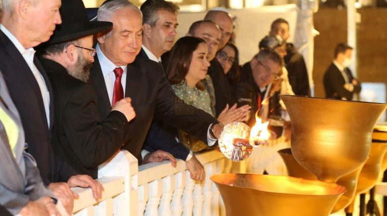 הדלקת נר חמישי של חנוכה בהשתתפות בנימין נתניהו