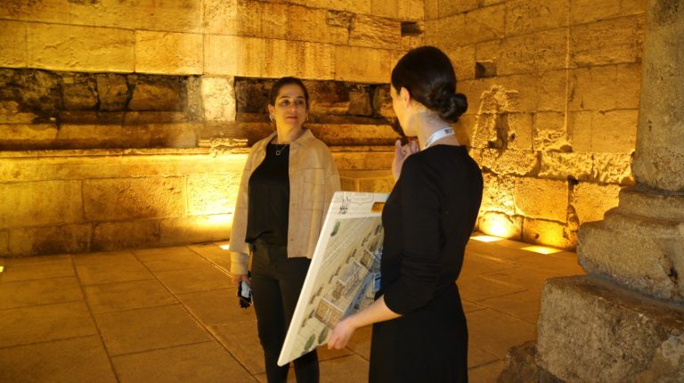 חברת הכנסת מירב בן ארי - Merav Ben Ari הגיעה לביקור באתרי מנהרות הכותל