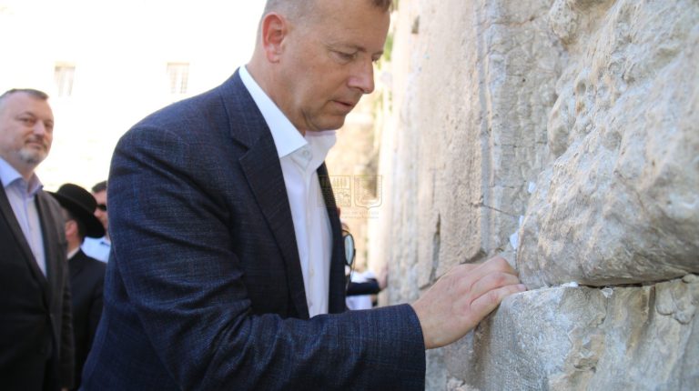 WhatsApp Image 2022-04-14 at 12.53.17