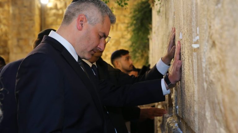 קנצלר אוסטריה בביקור בכותל המערבי