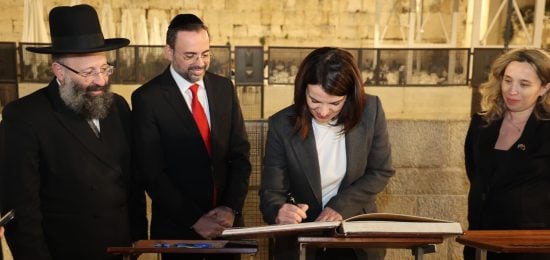 אלבניה (1)