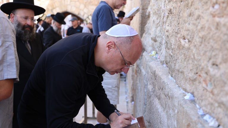 אלבניה (2)