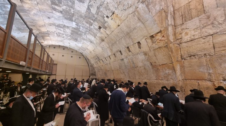 גגג