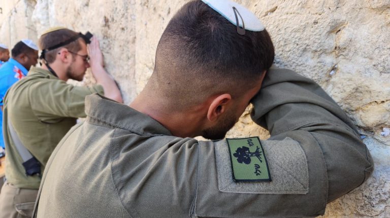גולני (4)