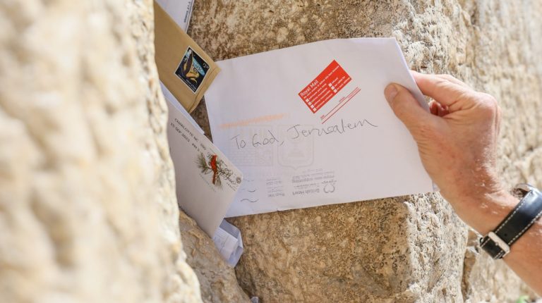 המכתבים שנשלחו לאלוקים הגיעו ליעדם (3)