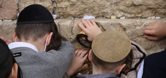 התפילה הראשונה מסיבת סידור לתלמוד התורה סלונים מביתר (122)