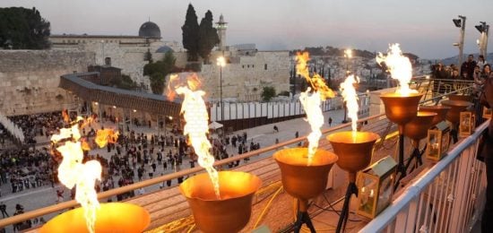 חנוכה (4) חנוכה (4)