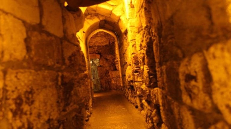 מנהרות הכותל